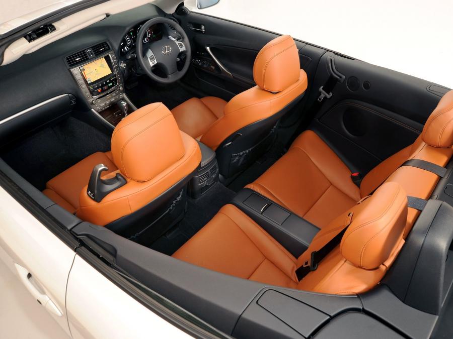  Lexus IS250C Limited Edition 2011 года  (фото 4 из 12)